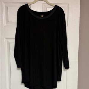 JM Collection Black Long Sleeve Scoop Neck Top